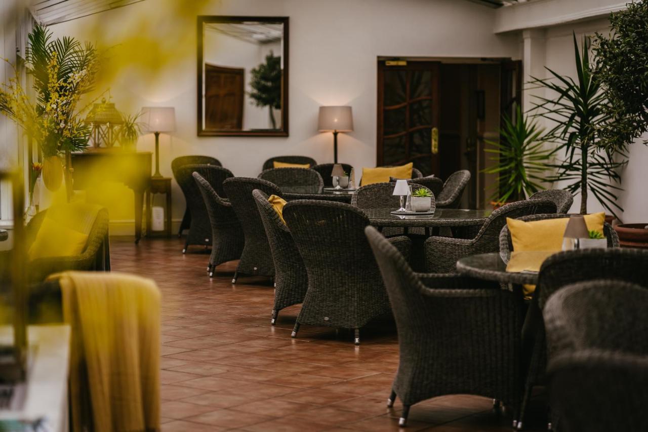 Rowton Hall Hotel And Spa Chester Eksteriør bilde