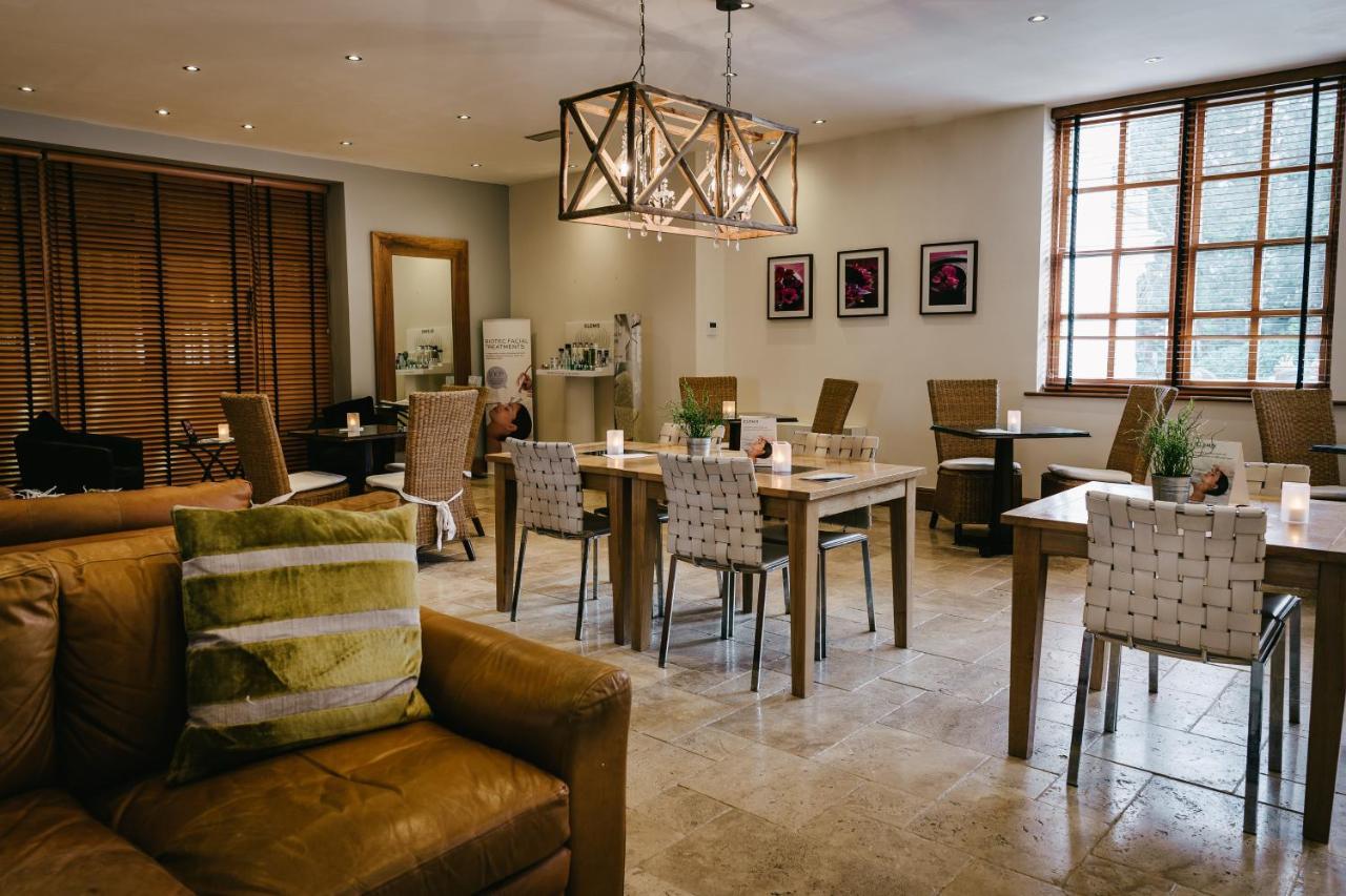 Rowton Hall Hotel And Spa Chester Eksteriør bilde