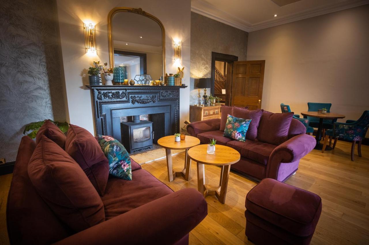 Rowton Hall Hotel And Spa Chester Eksteriør bilde