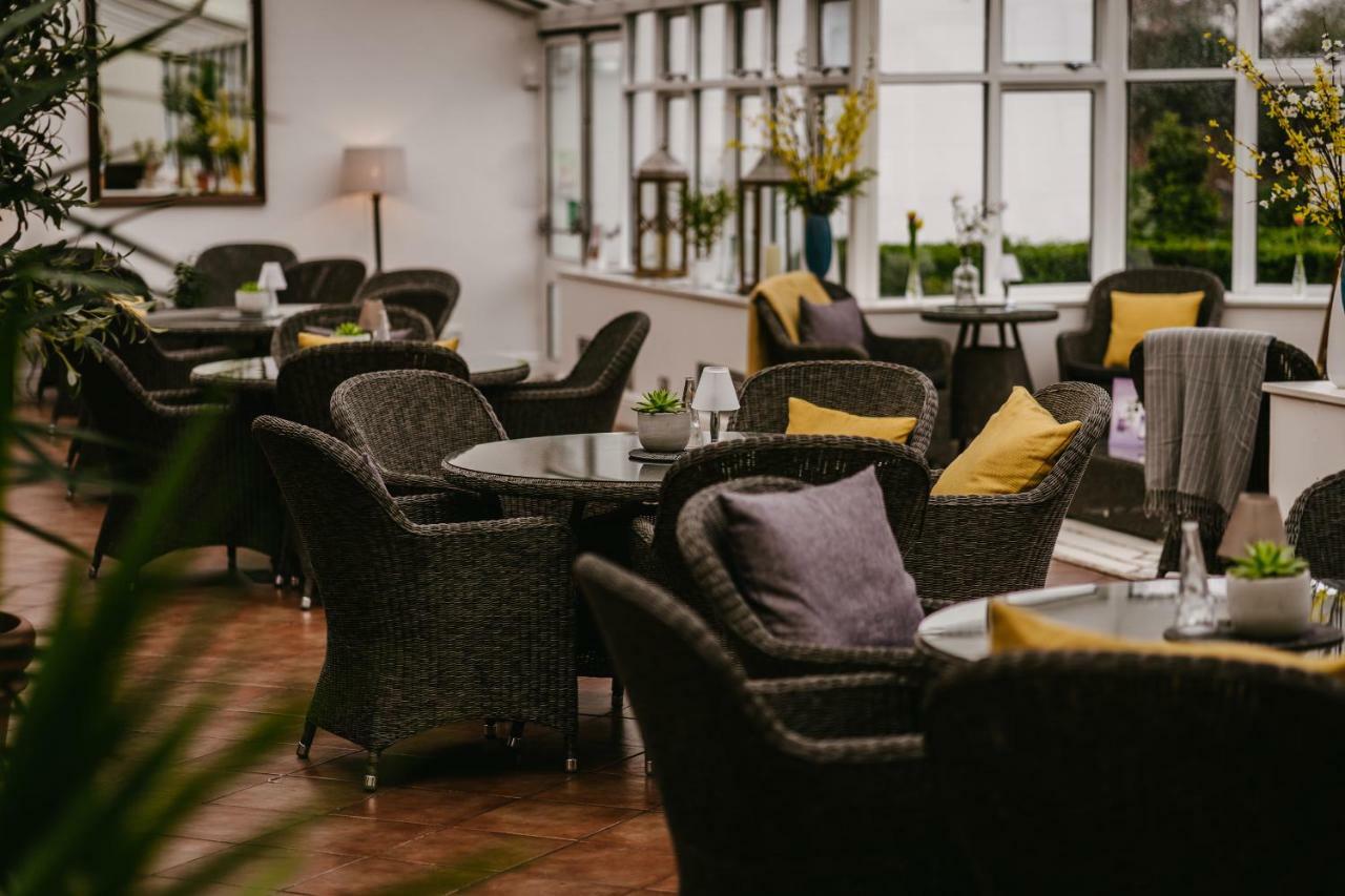 Rowton Hall Hotel And Spa Chester Eksteriør bilde